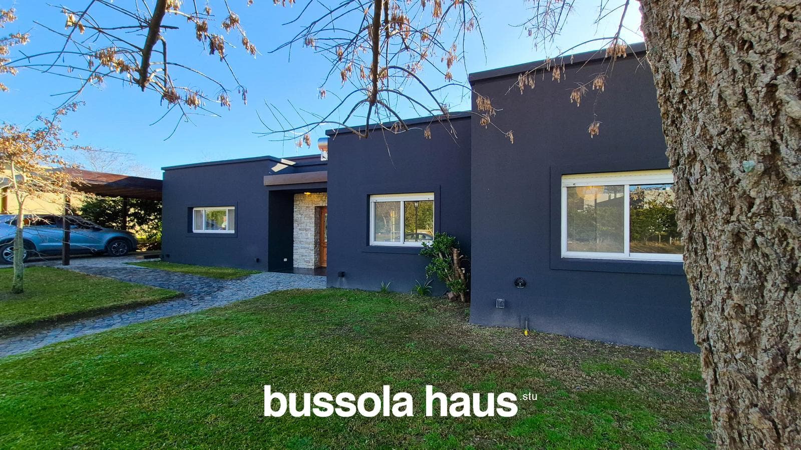 Single-story 3-bedroom house in San Matias Eccobar