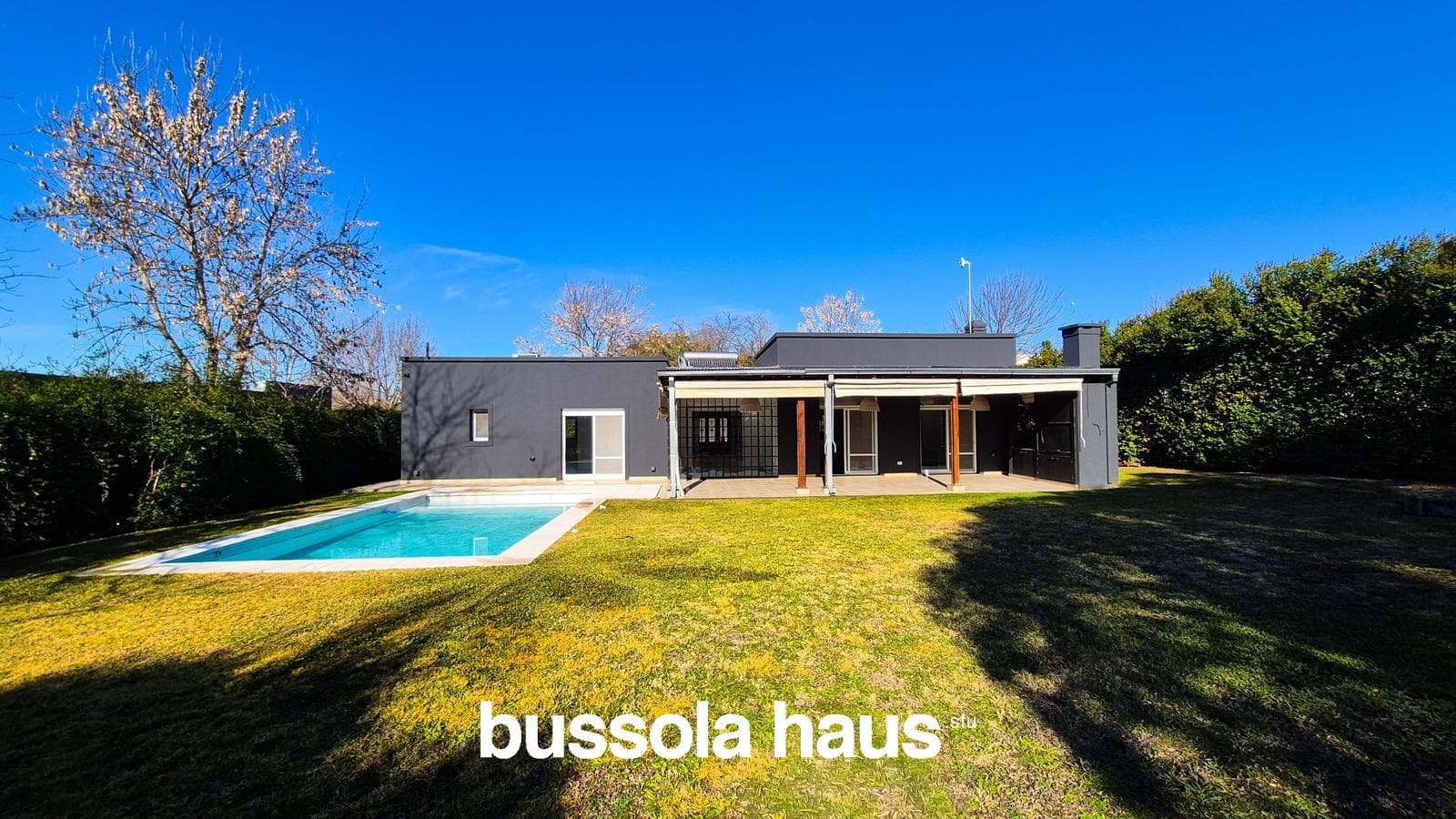 Single-story 3-bedroom house in San Matias Eccobar