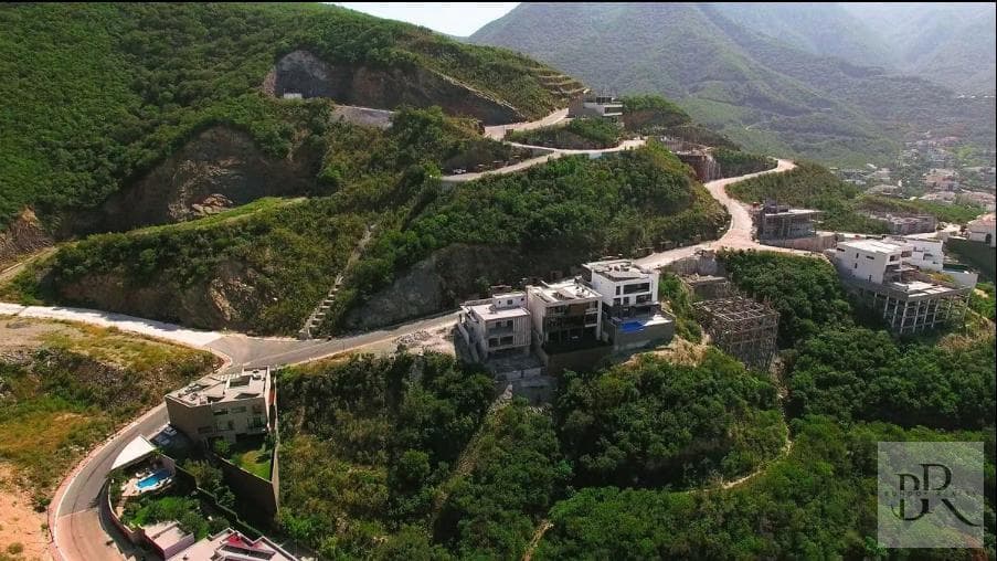 RESIDENTIAL LOT FOR SALE: 1,011.66 M2 - JARDINES DE SAN AGUSTIN