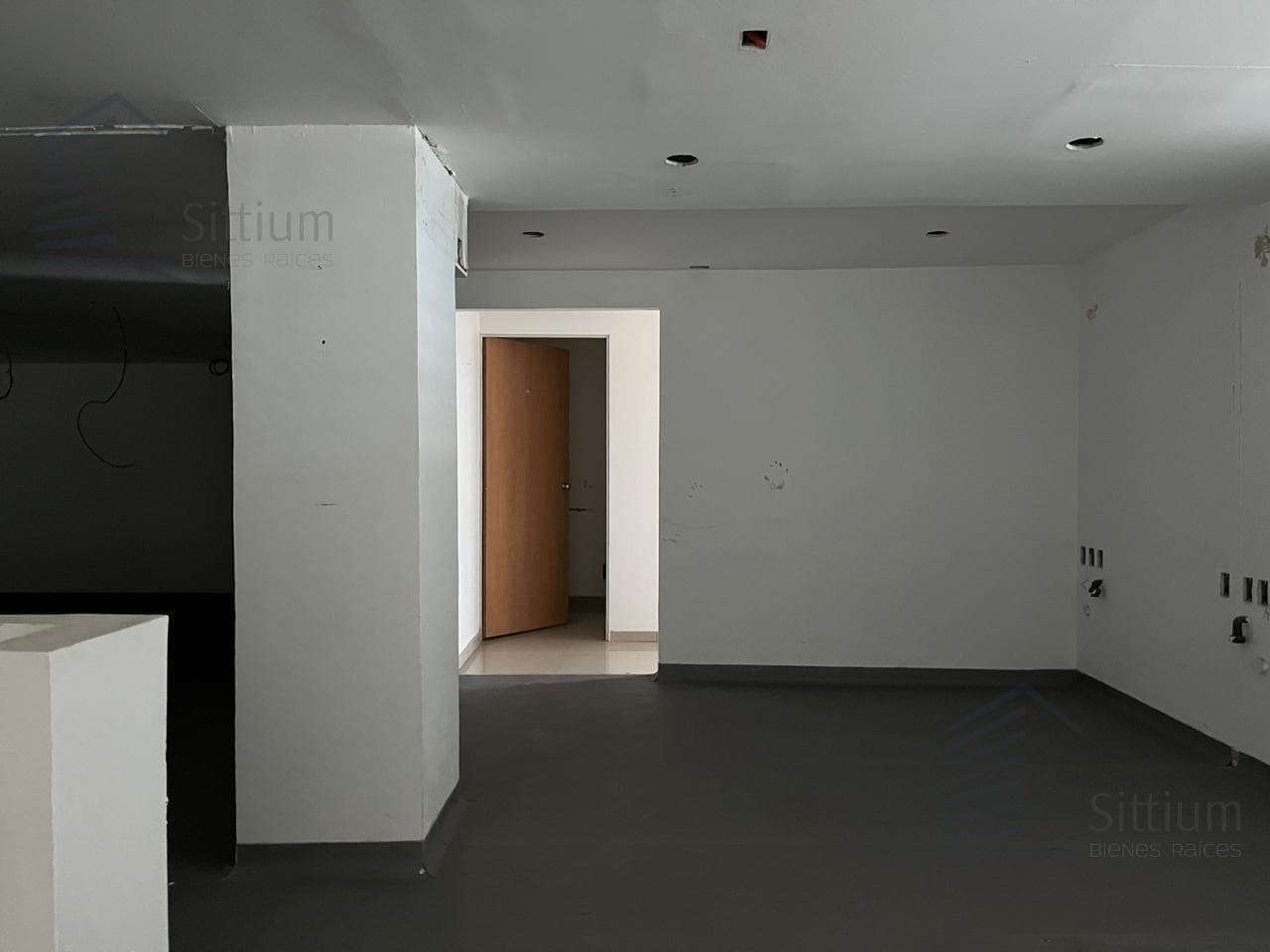 Office for Rent in Álvaro Obregón - 15th Floor - 247 m²