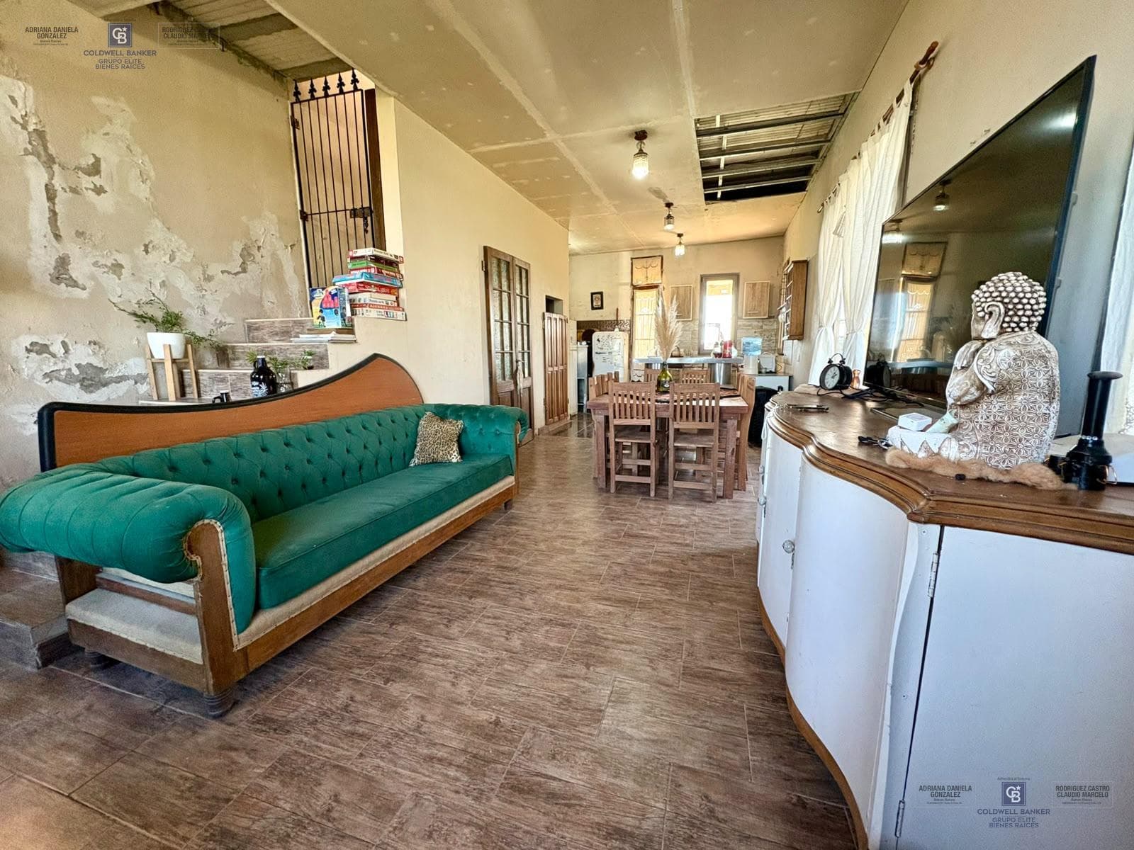 Venta casa 3 ambientes , pileta, quincho y cocheras en Domselaar chico San Vicente.