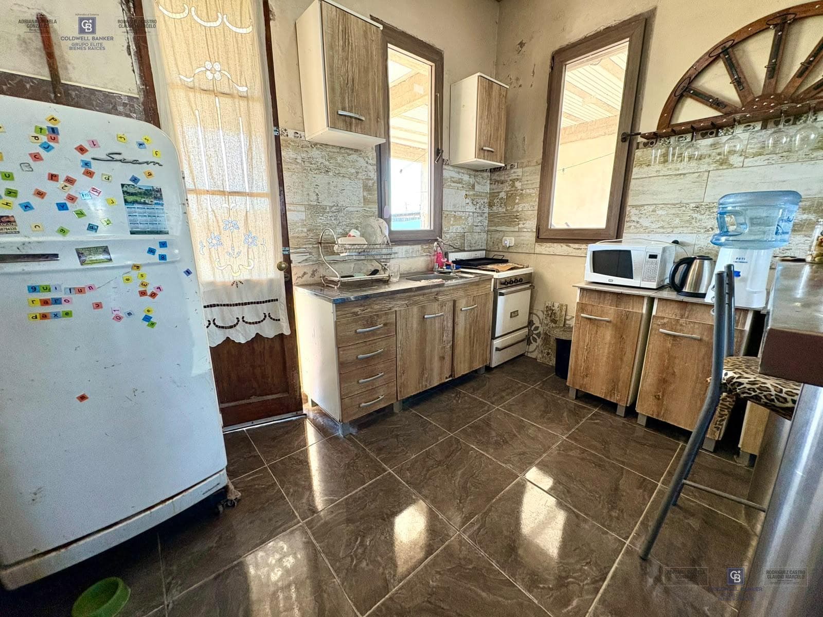 3-room house for sale, with a pool, barbecue area, and parking spaces in Domselaar Chico, San Vicente.
