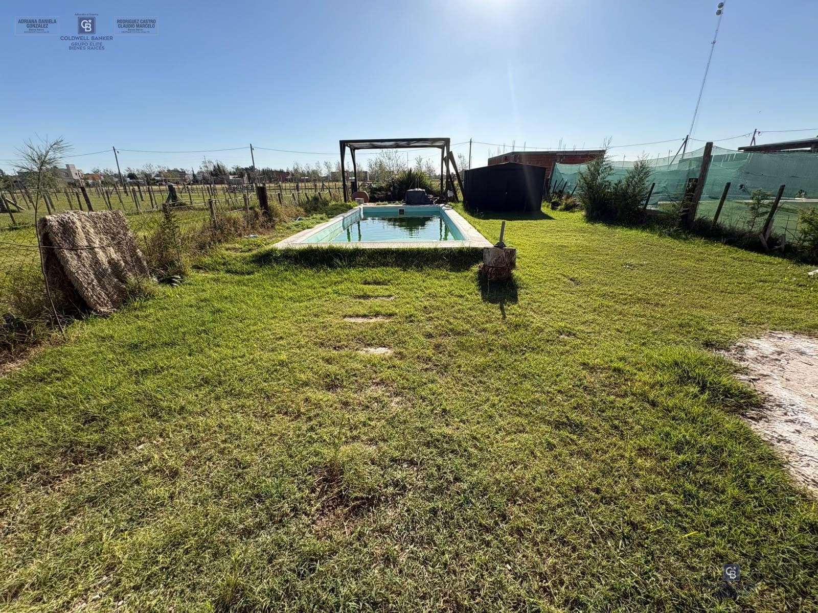 Venta casa 3 ambientes , pileta, quincho y cocheras en Domselaar chico San Vicente.