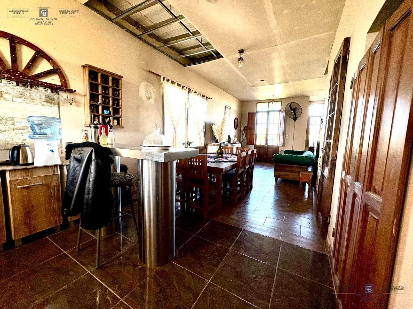 3-room house for sale, with a pool, barbecue area, and parking spaces in Domselaar Chico, San Vicente.