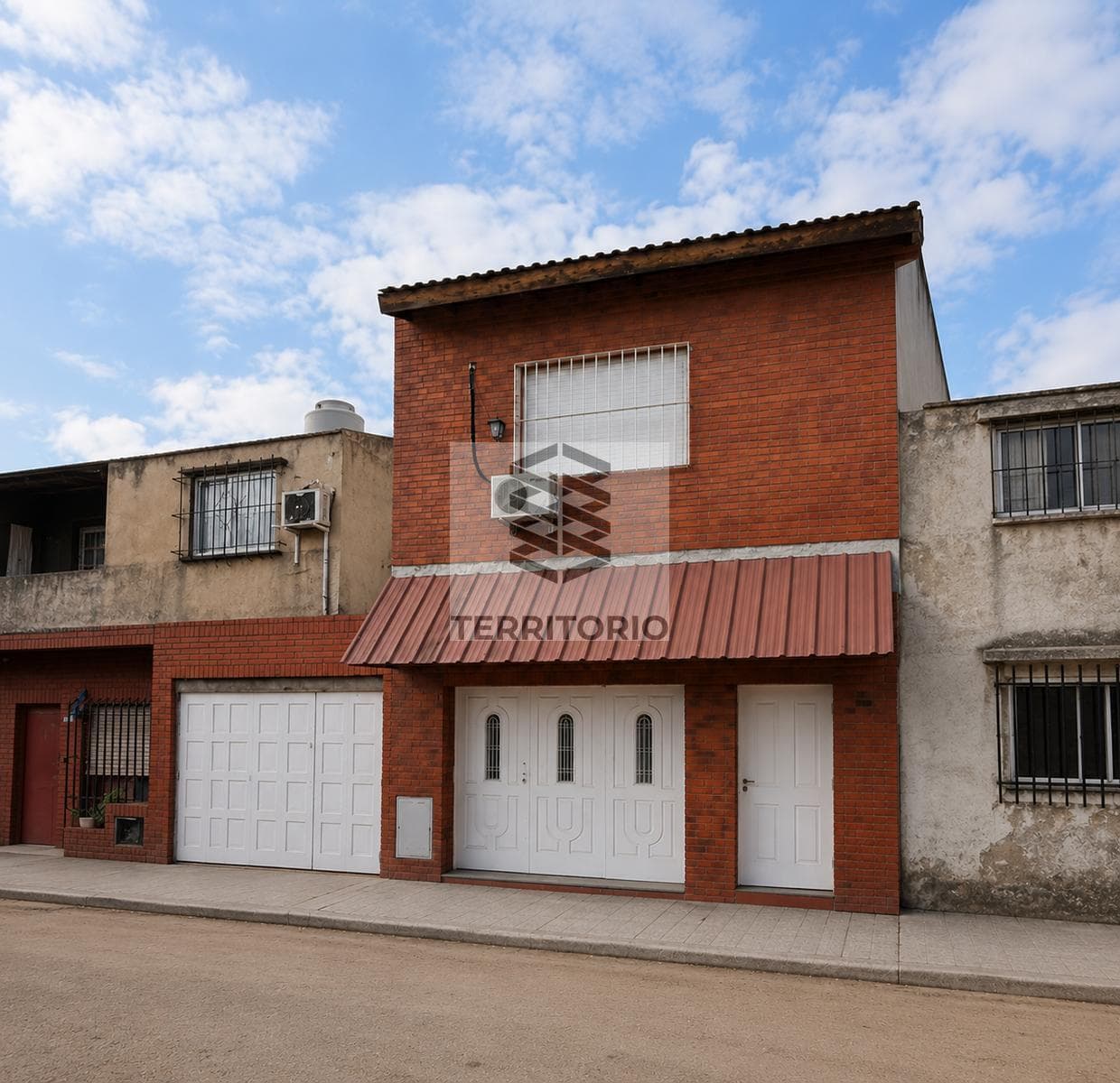 Two apartments in Gregorio De Laferrere