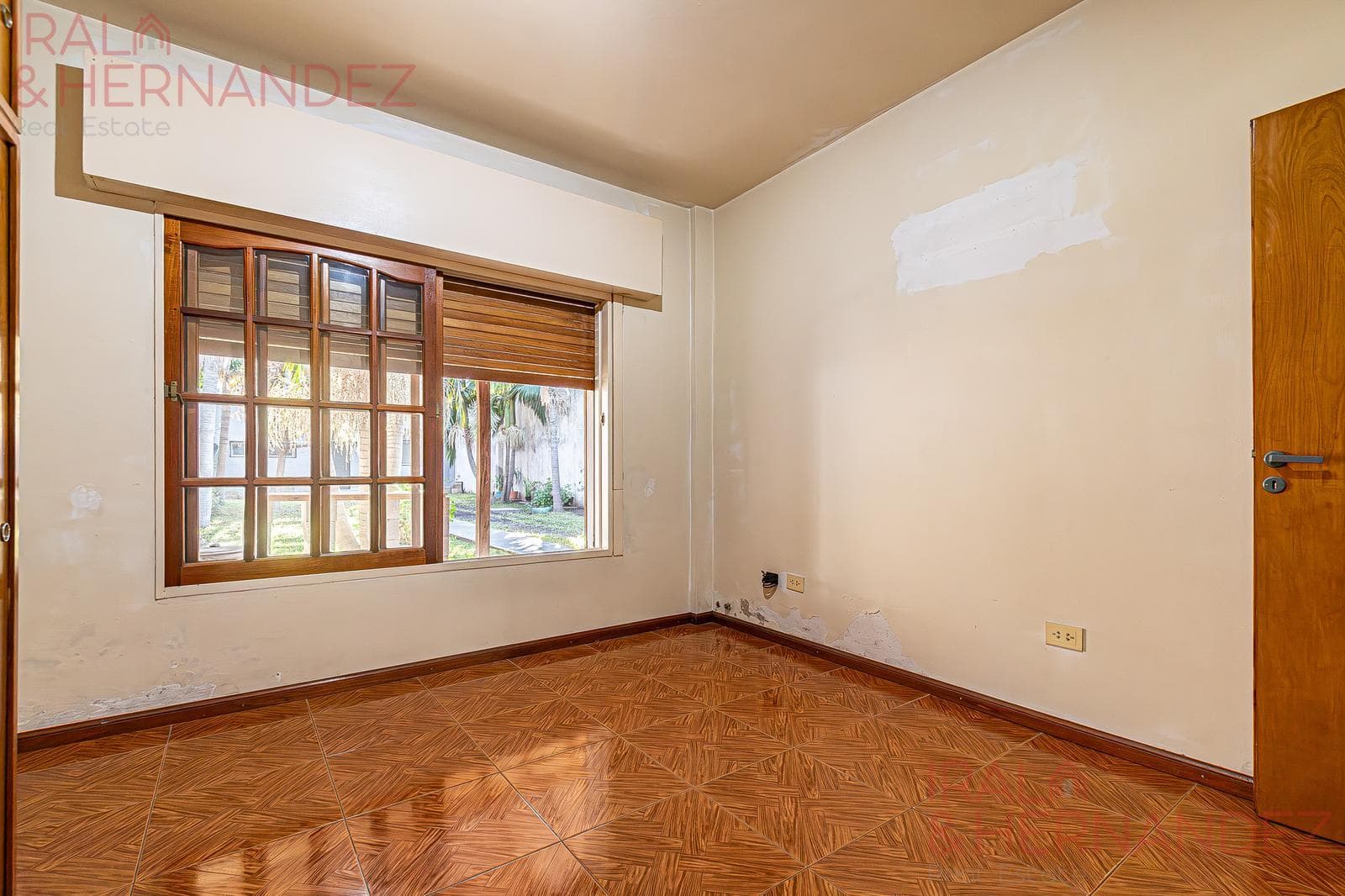 Venta Casa En Lote Propio Parque y Cochera - San Martín