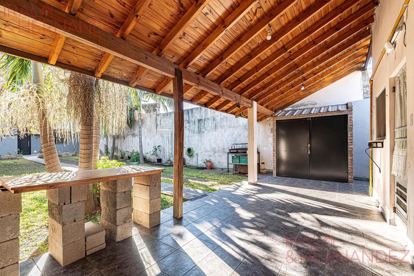 Venta Casa En Lote Propio Parque y Cochera - San Martín
