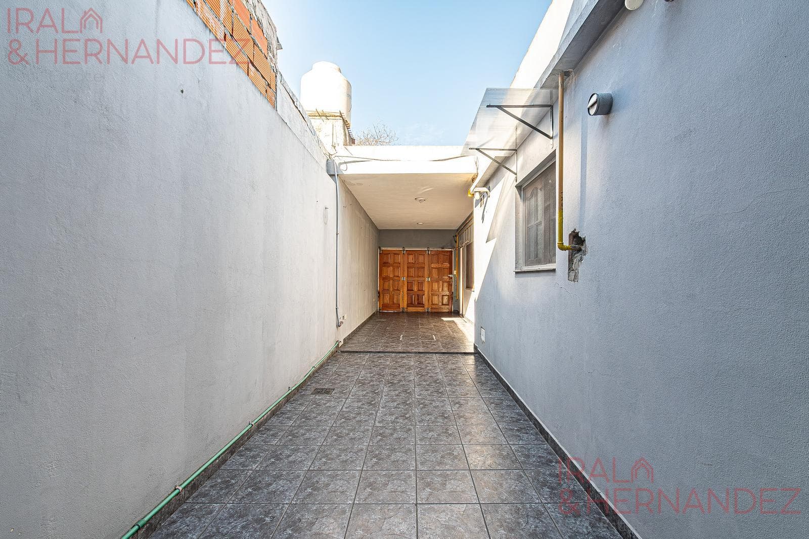 Venta Casa En Lote Propio Parque y Cochera - San Martín