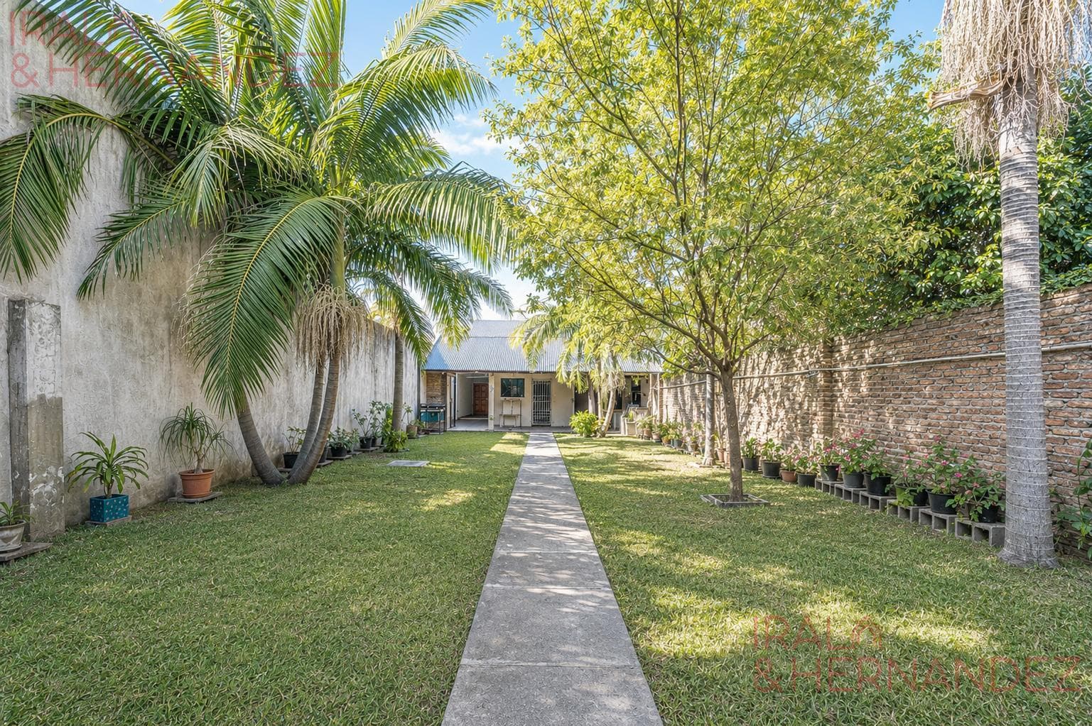 Venta Casa En Lote Propio Parque y Cochera - San Martín