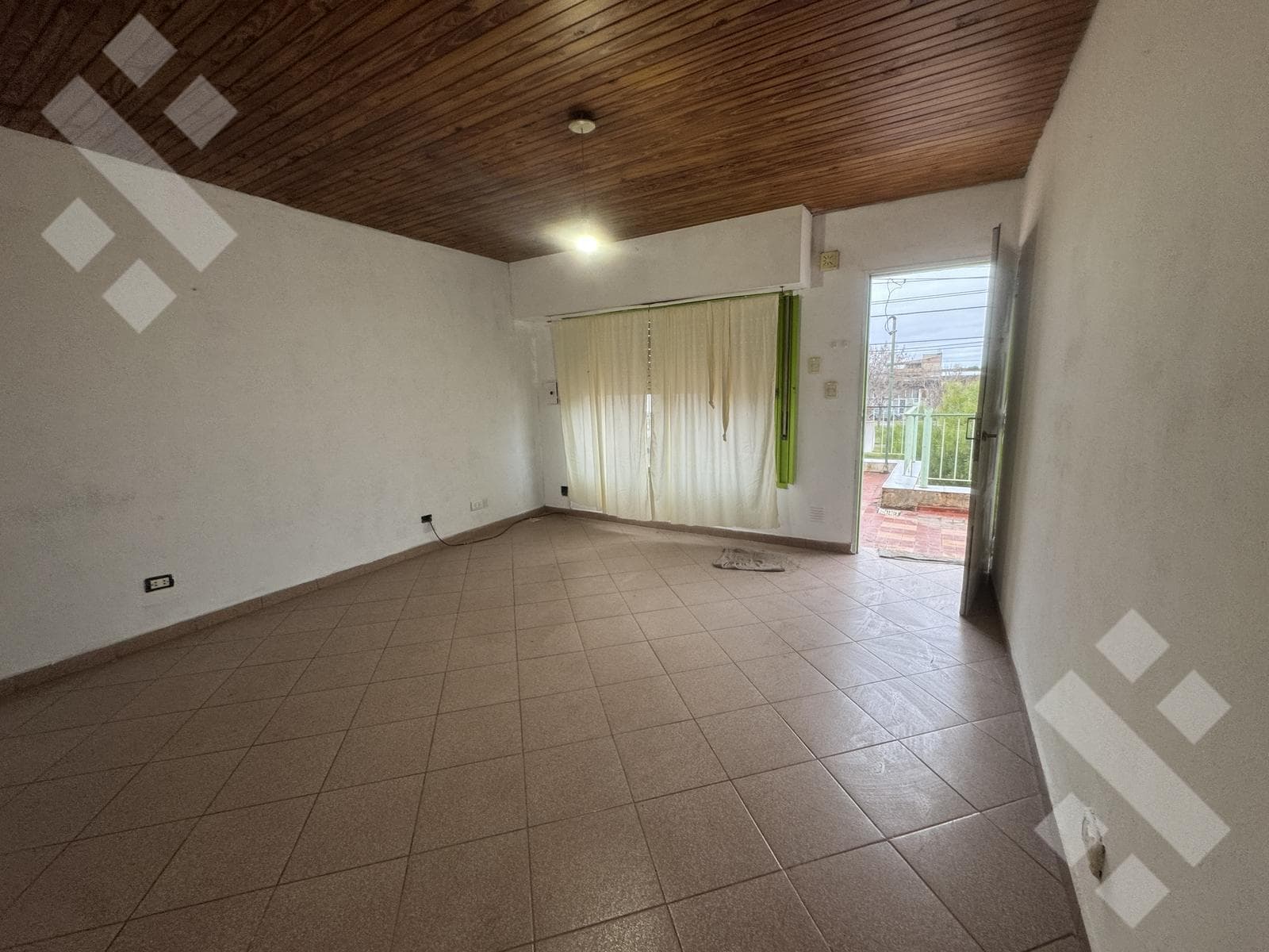 3-Bedroom Apartment for Sale in Cipolletti