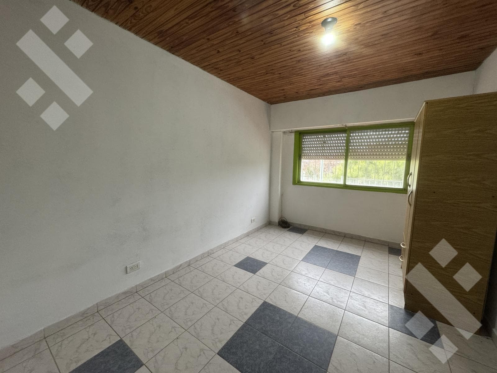 3-Bedroom Apartment for Sale in Cipolletti