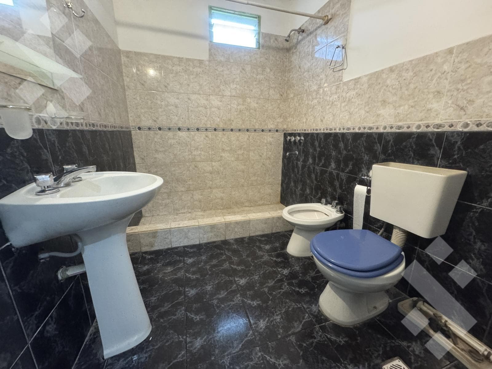 3-Bedroom Apartment for Sale in Cipolletti