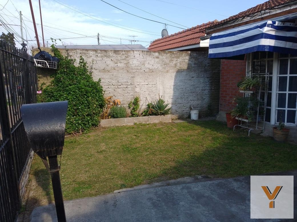 House for Sale - 3 Bedrooms, 2 Bathrooms - 480 m - Berazategui
