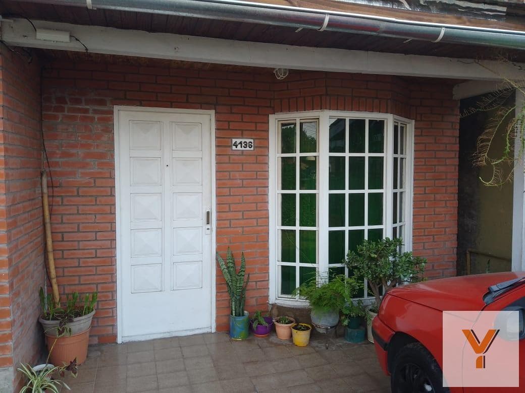 House for Sale - 3 Bedrooms, 2 Bathrooms - 480 m - Berazategui