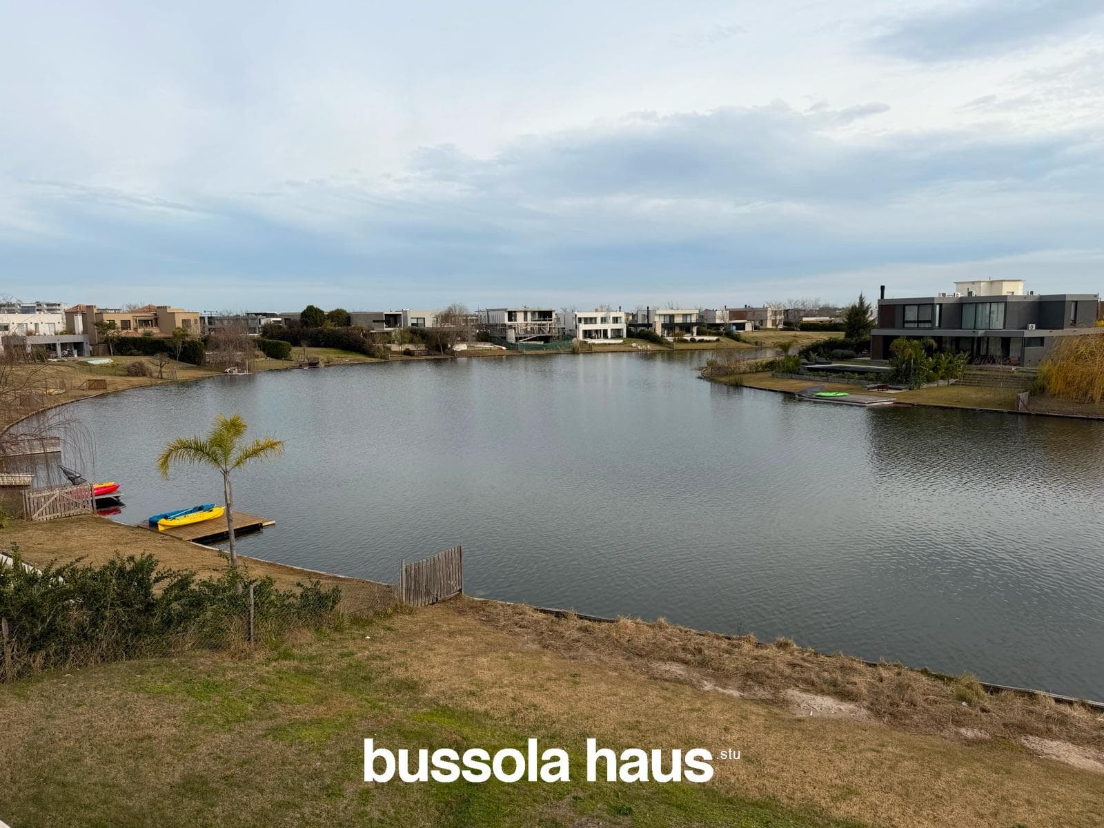 House under construction with 3 bedrooms overlooking the lake in Marinas Puertos del Lago