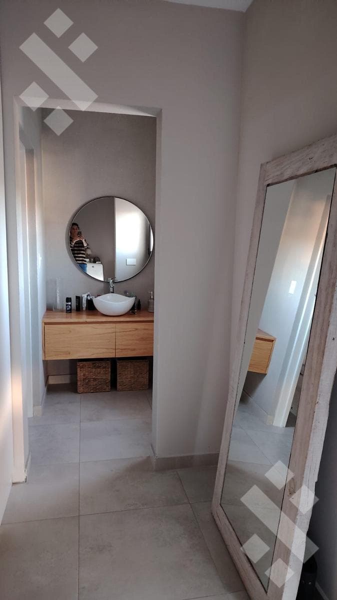 House for Sale in the Rincon de Rio Neighborhood, Neuquén City