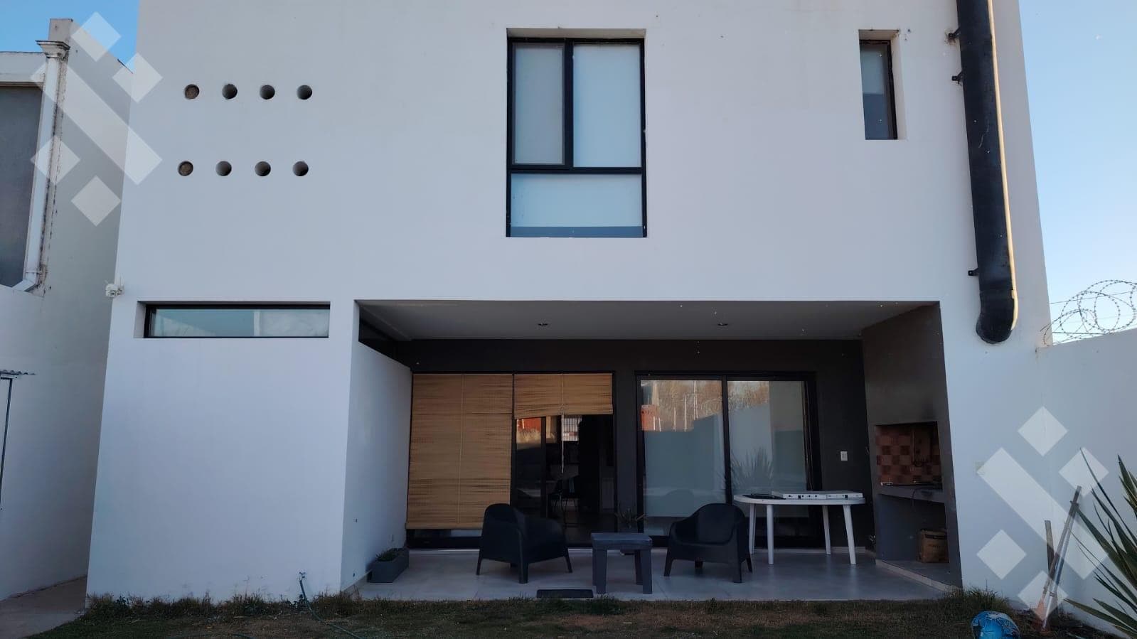 House for Sale in the Rincon de Rio Neighborhood, Neuquén City