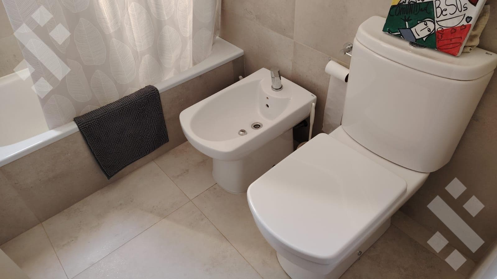 House for Sale in the Rincon de Rio Neighborhood, Neuquén City
