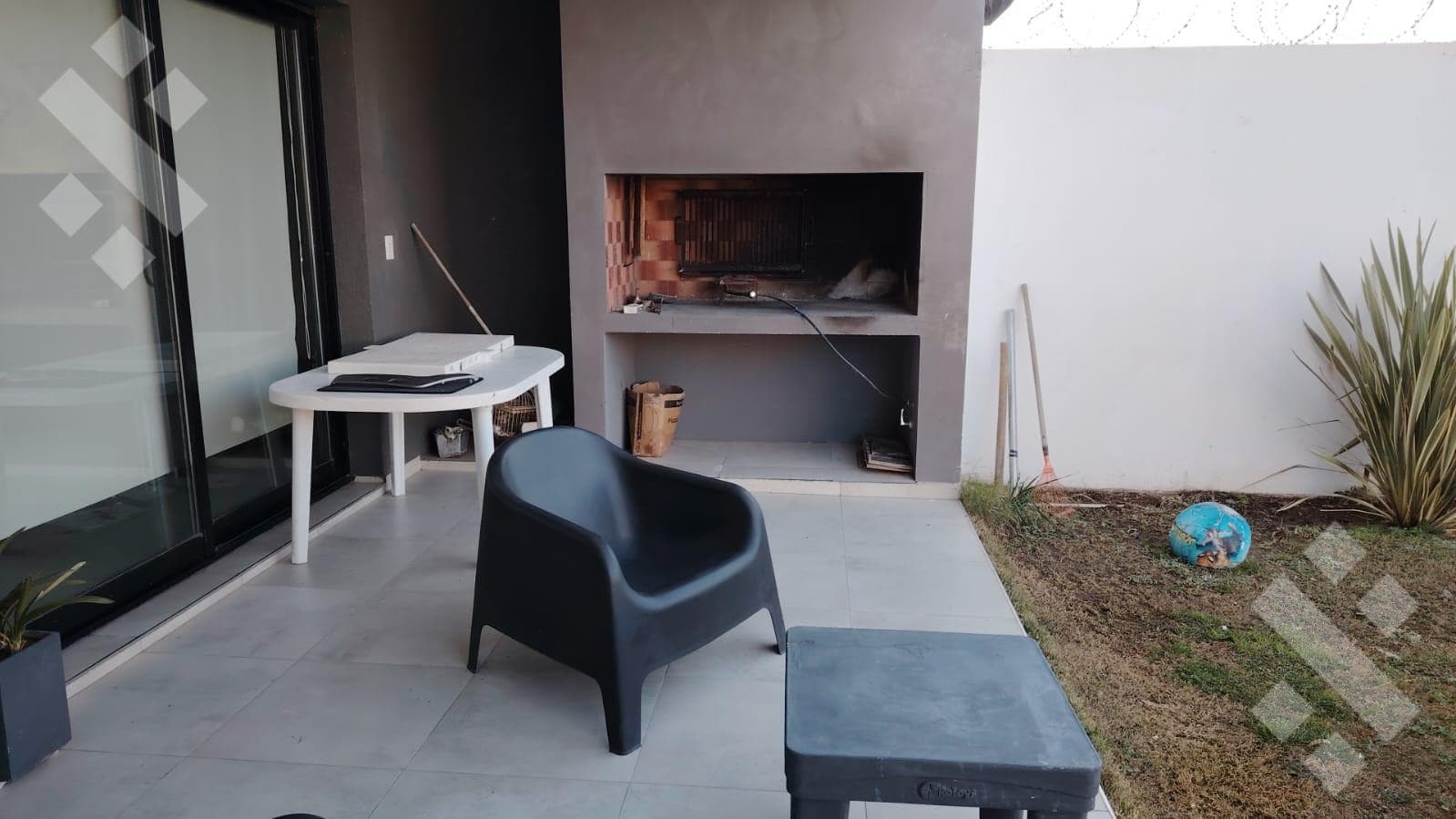 House for Sale in the Rincon de Rio Neighborhood, Neuquén City