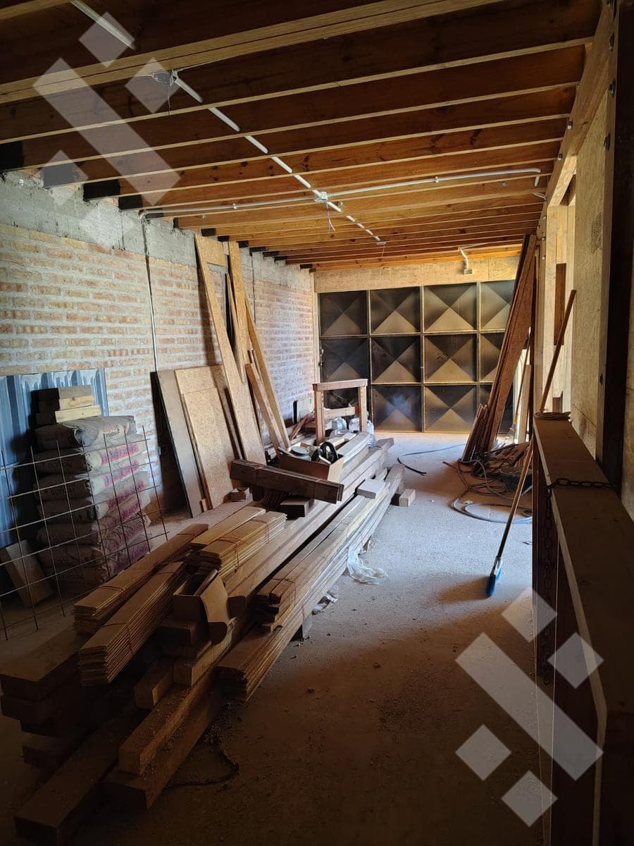 For Sale | 4-Bedroom House | Under Construction | Av. del Trabajo and Chocón | Plottier
