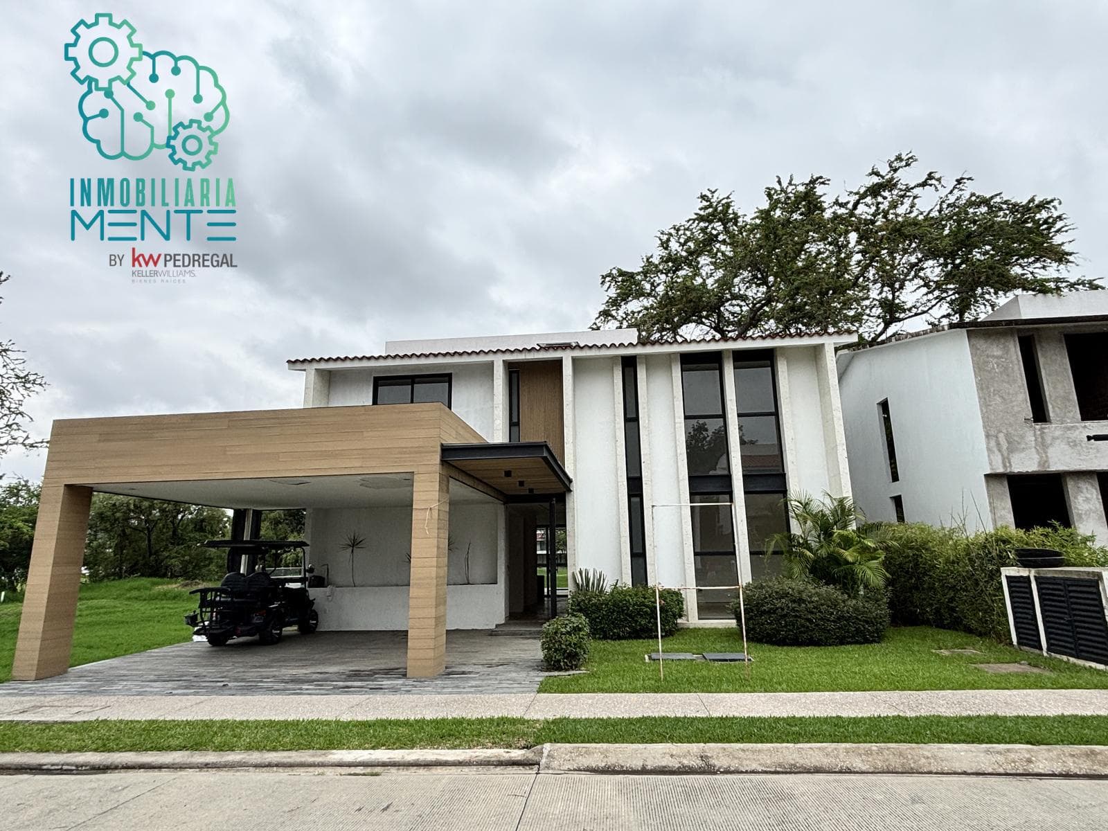 RESIDENCE UNDER CONSTRUCTION AT PARAÍSO COUNTRY CLUB, MORELOS