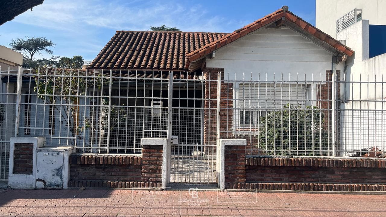 House for Sale—Great Opportunity for Development—Santa Rosa Castelar Commercial Area