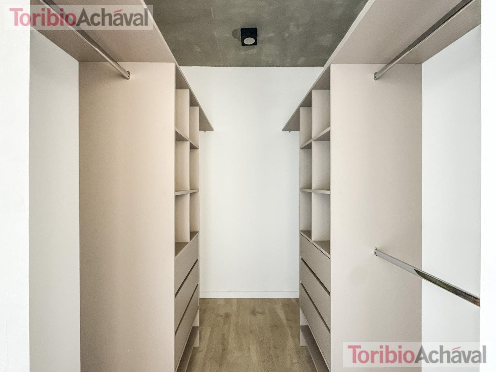 An incredible, brand-new modern-style home in the Amarras neighborhood of Puertos del Lago.