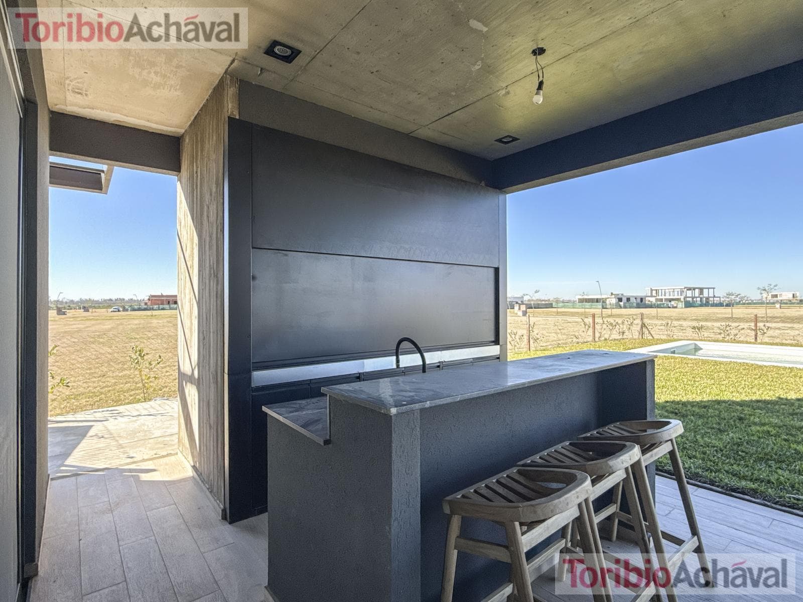 An incredible, brand-new modern-style home in the Amarras neighborhood of Puertos del Lago.