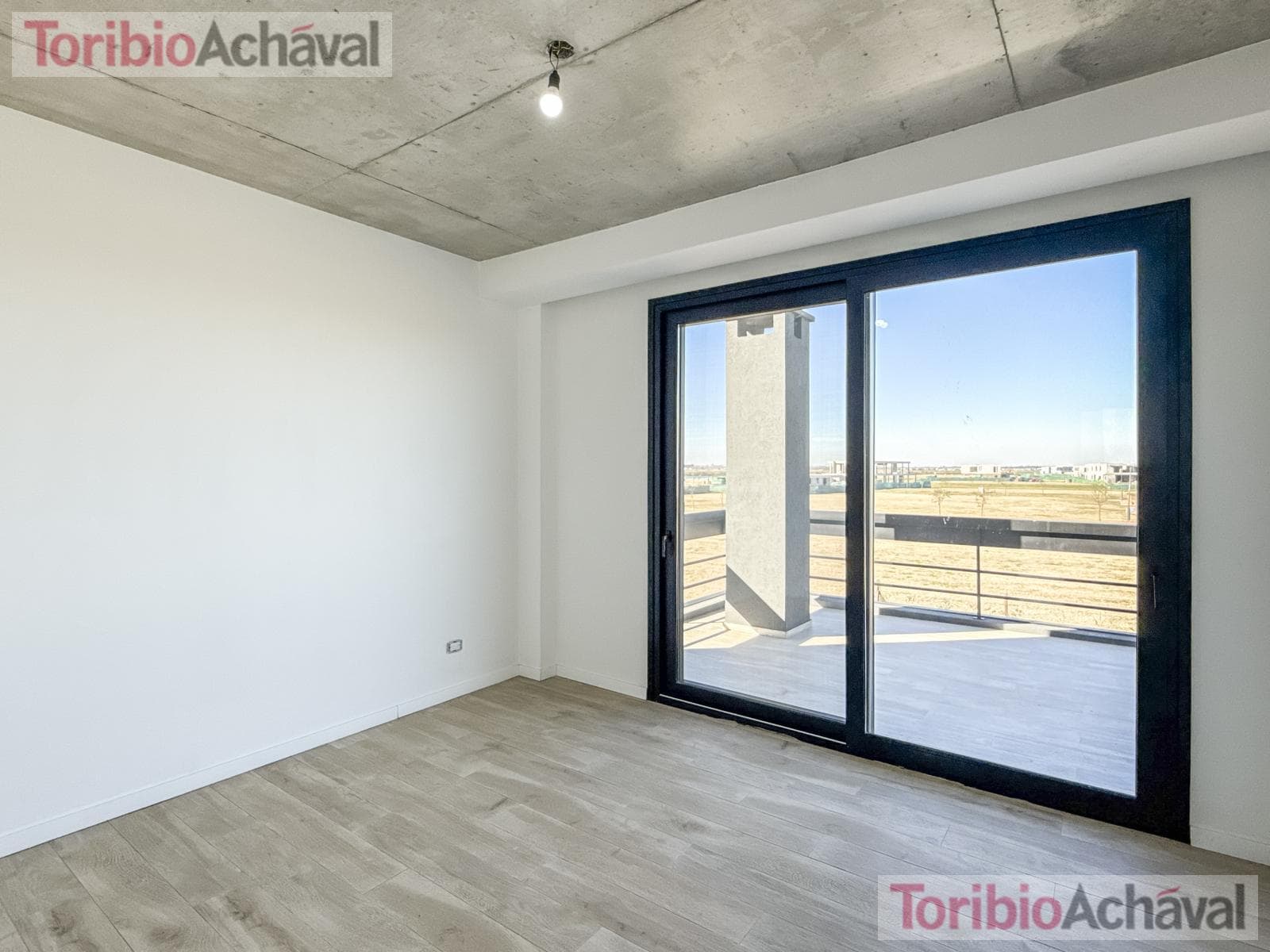 An incredible, brand-new modern-style home in the Amarras neighborhood of Puertos del Lago.