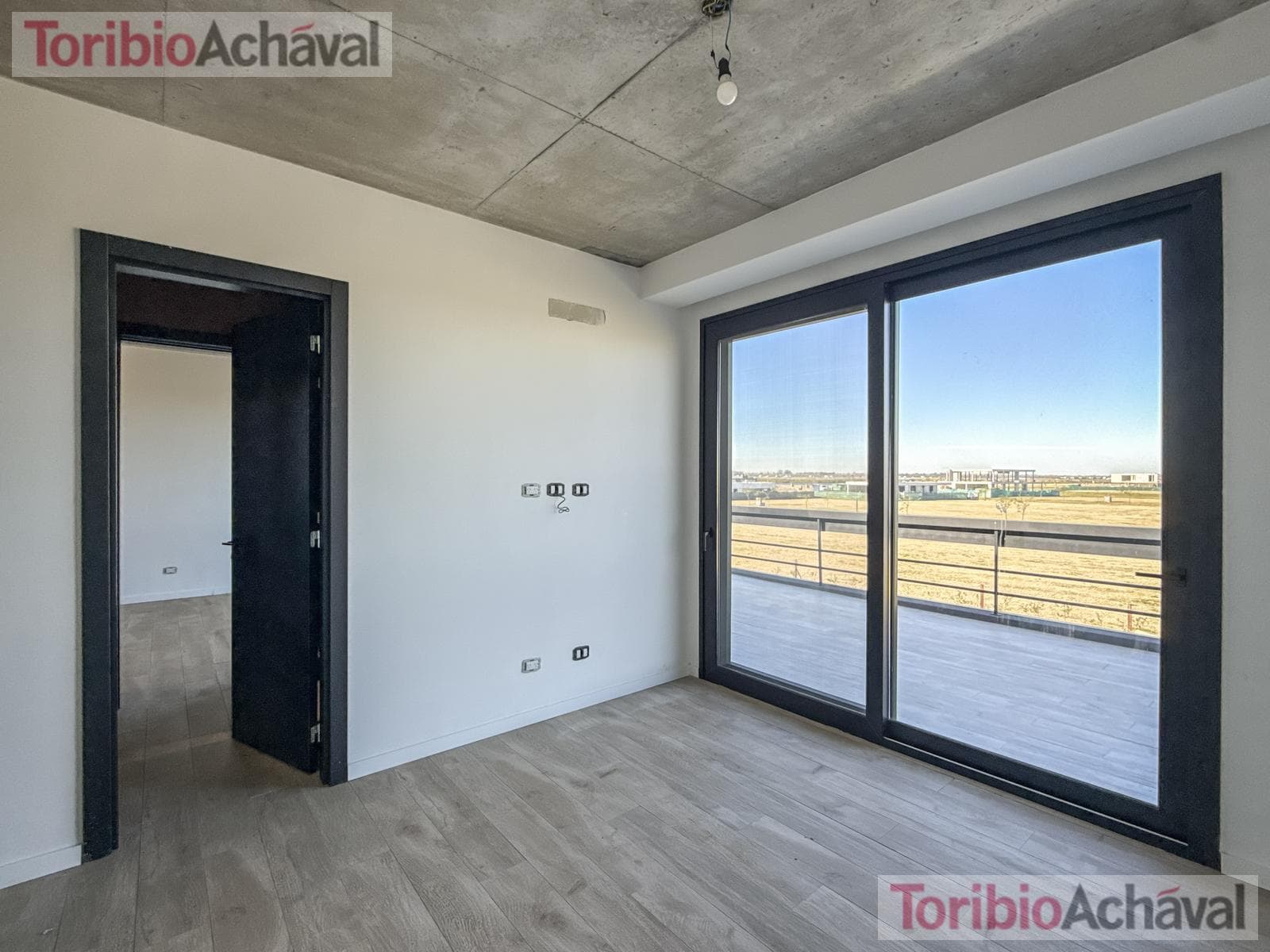 An incredible, brand-new modern-style home in the Amarras neighborhood of Puertos del Lago.