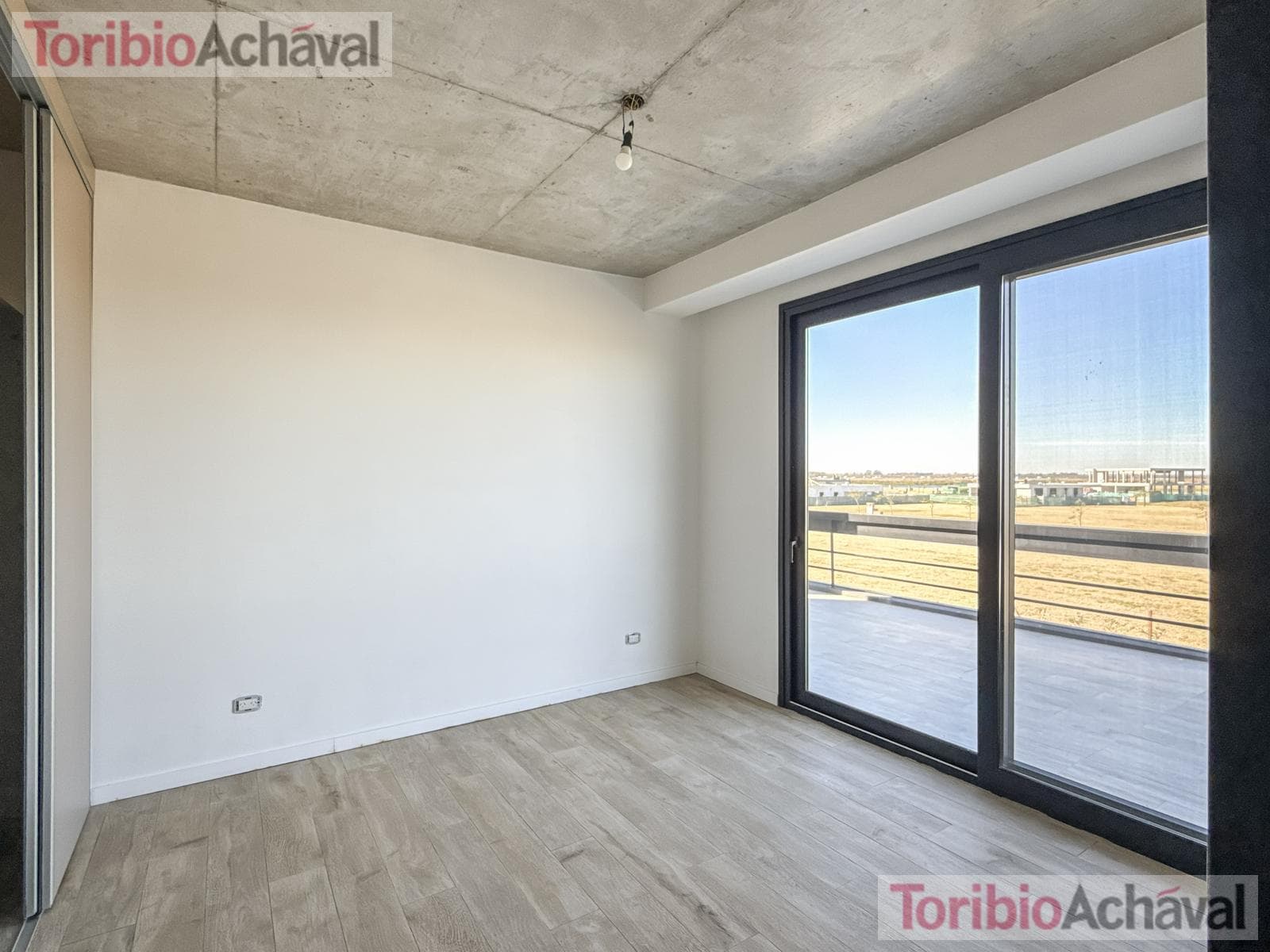An incredible, brand-new modern-style home in the Amarras neighborhood of Puertos del Lago.