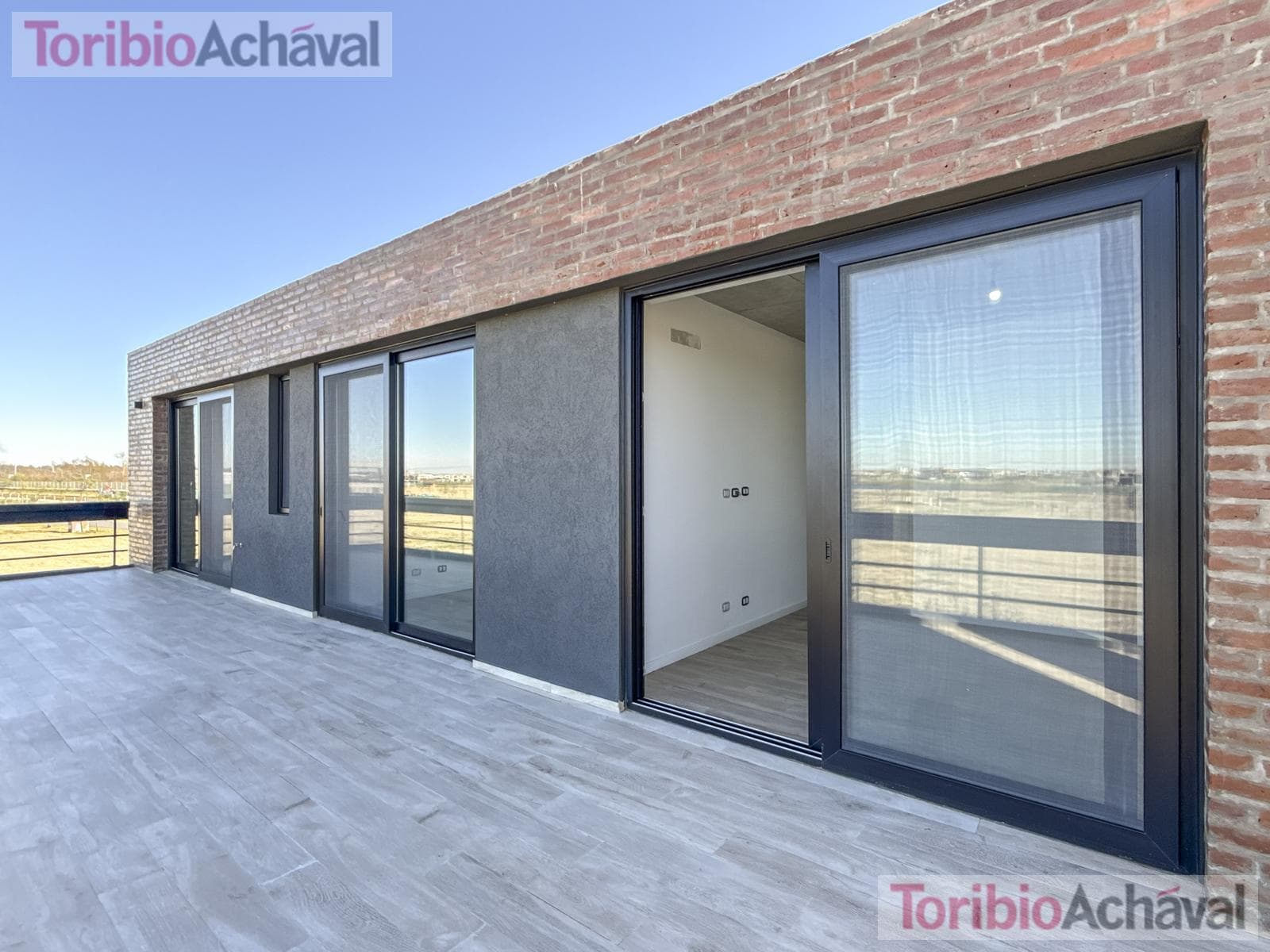 An incredible, brand-new modern-style home in the Amarras neighborhood of Puertos del Lago.