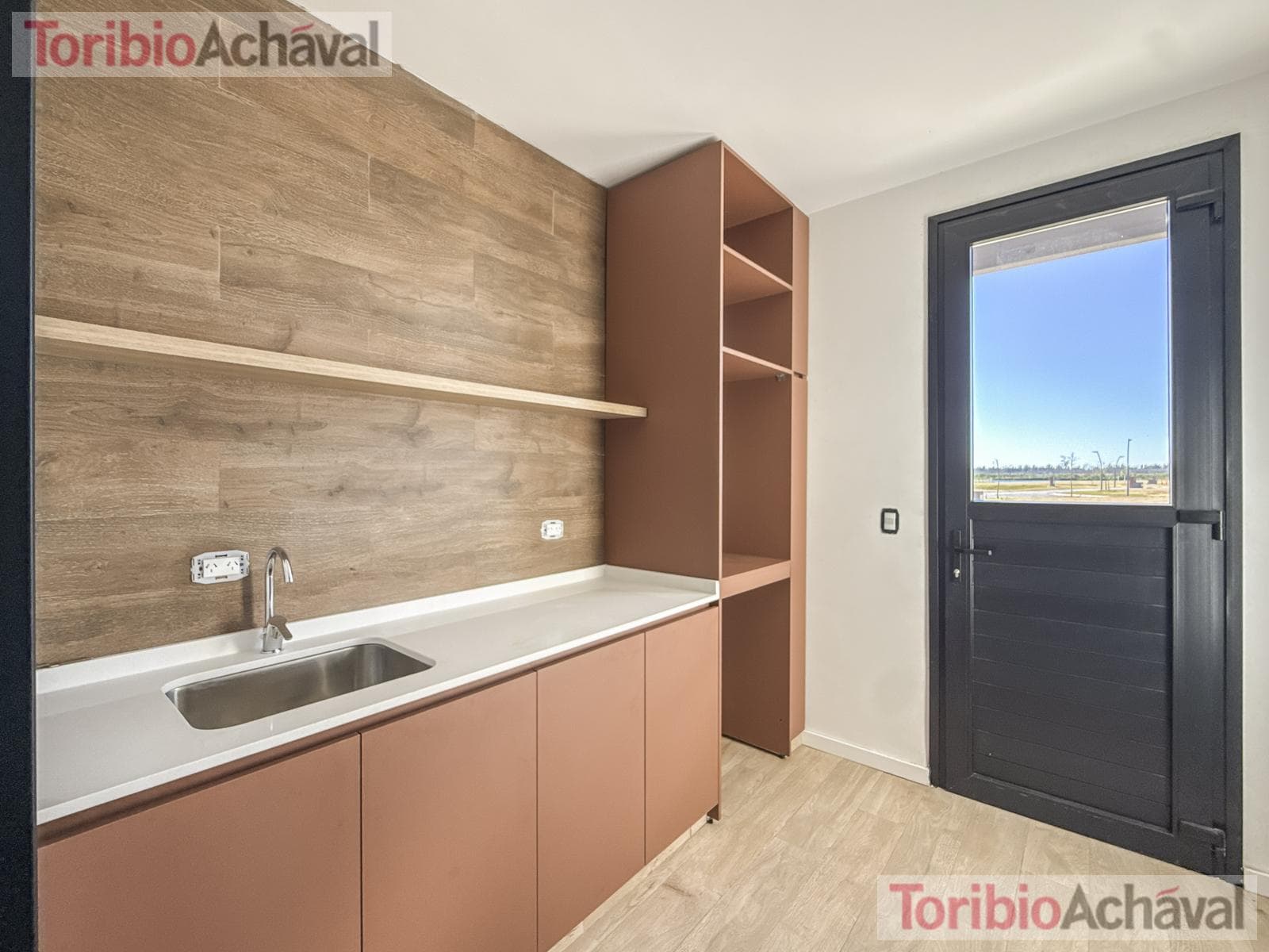 An incredible, brand-new modern-style home in the Amarras neighborhood of Puertos del Lago.