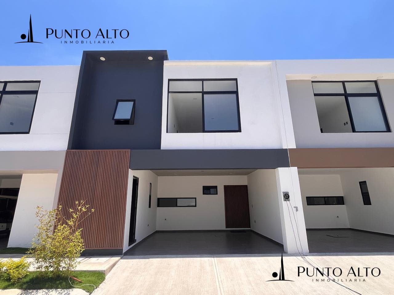 HOUSE FOR SALE IN THE ANDARES MIRAMAR SUBDIVISION