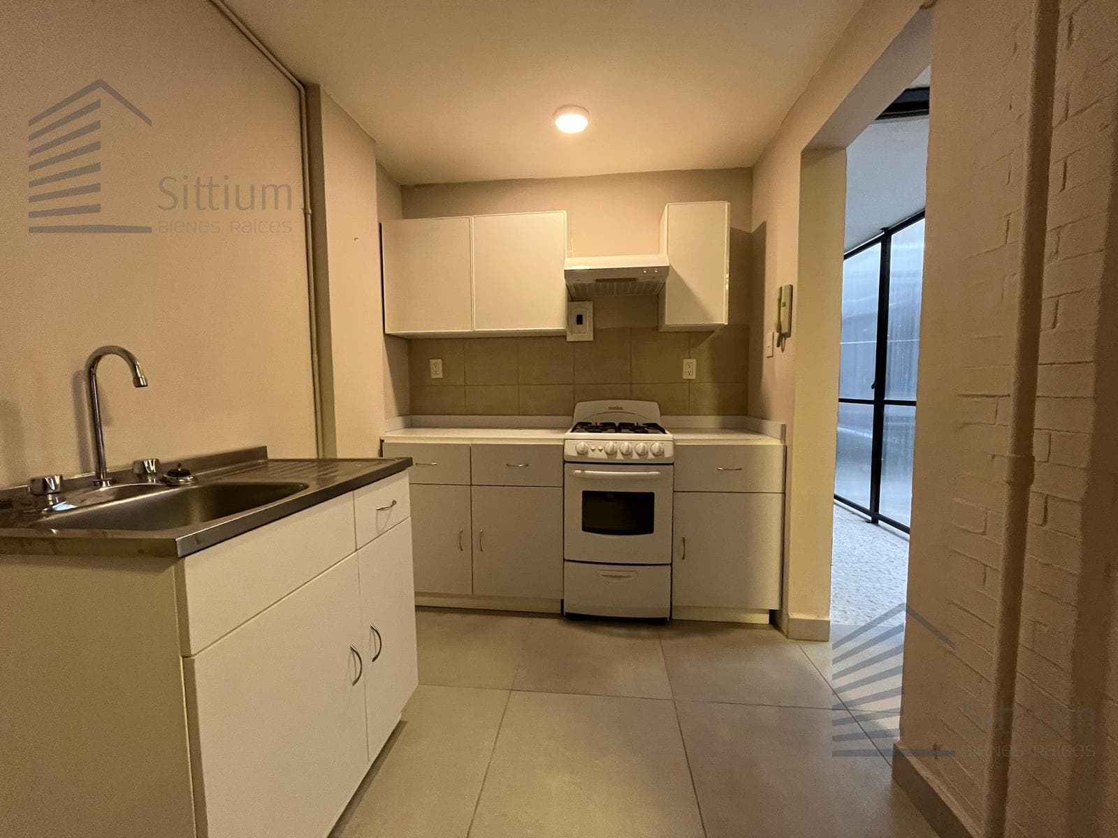 Apartment for Rent - Naples - 74 m² - Ground Floor