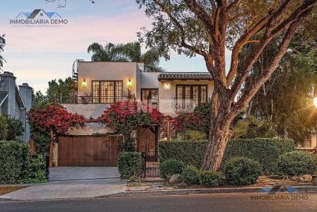 House for sale on Nogales Avenue with a balcony
