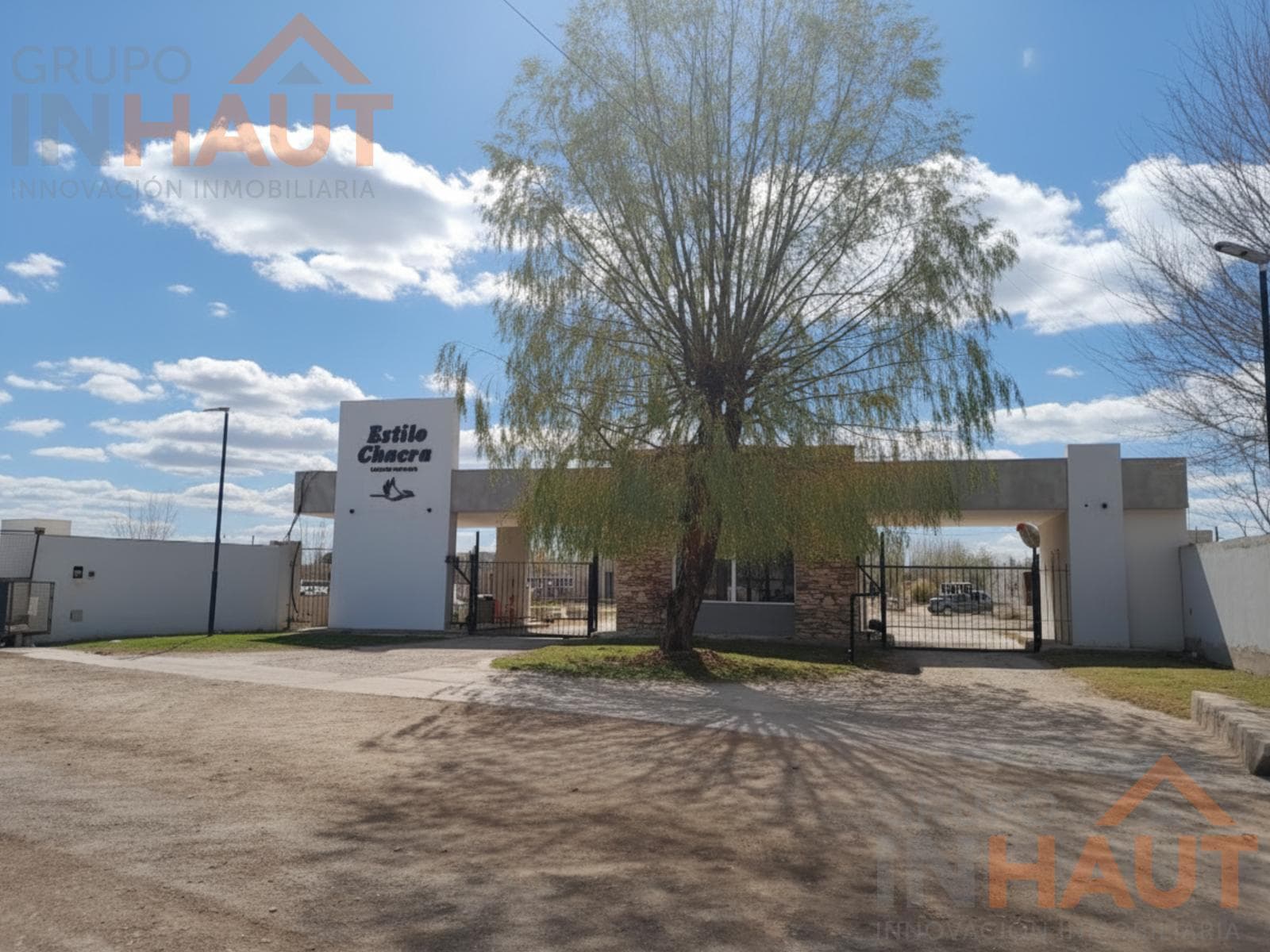 Country House in the "Estilo Chacra" Gated Community. Cipolletti
