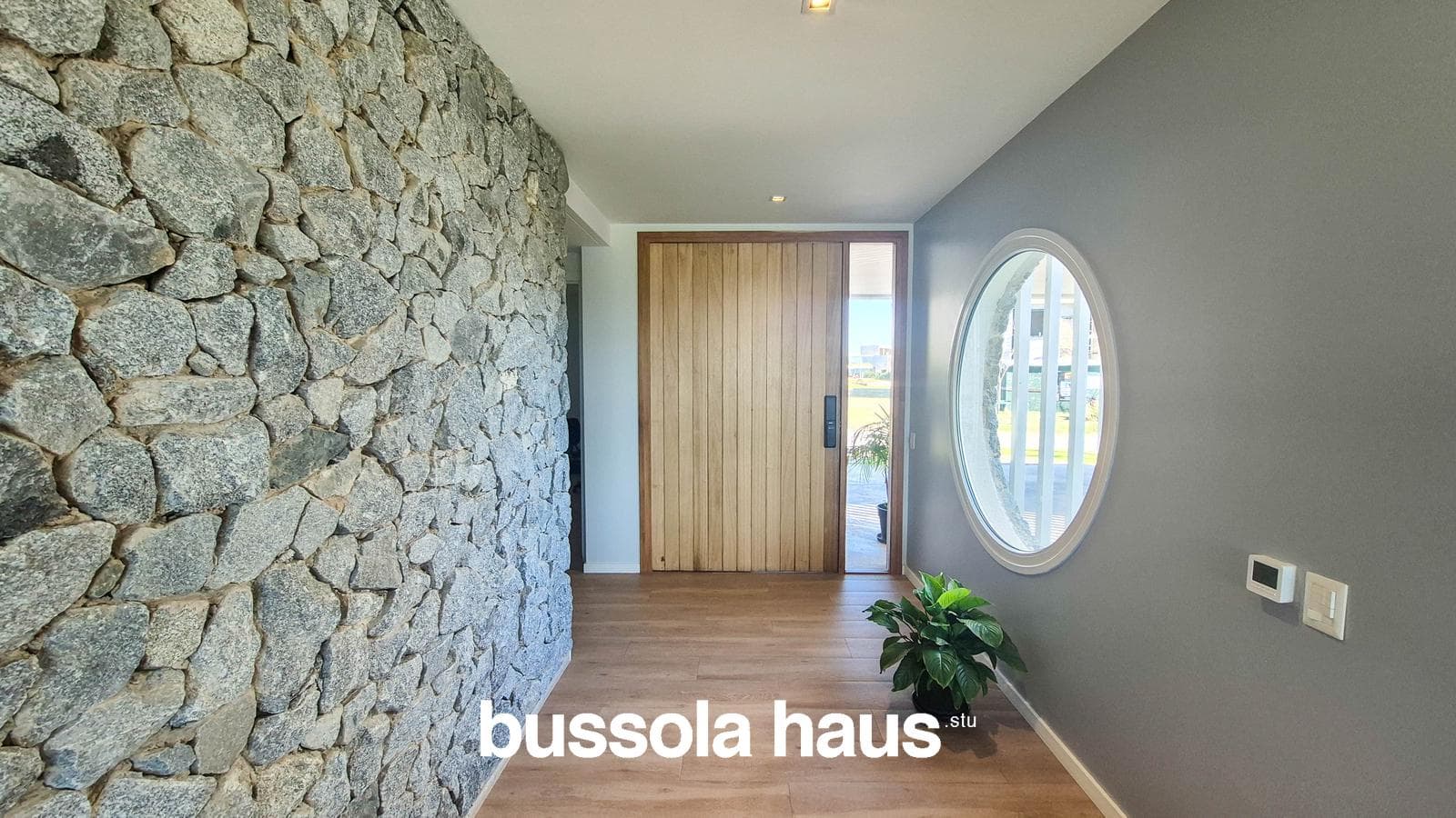 5-room lakefront house for sale in Costas Puertos Escobar