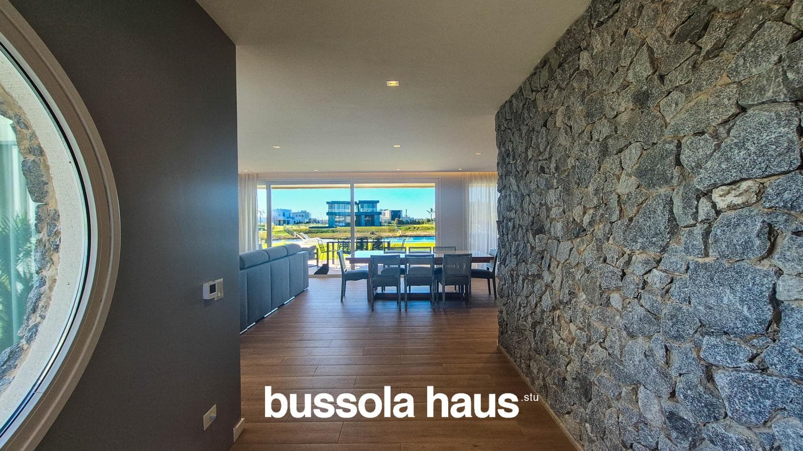 5-room lakefront house for sale in Costas Puertos Escobar