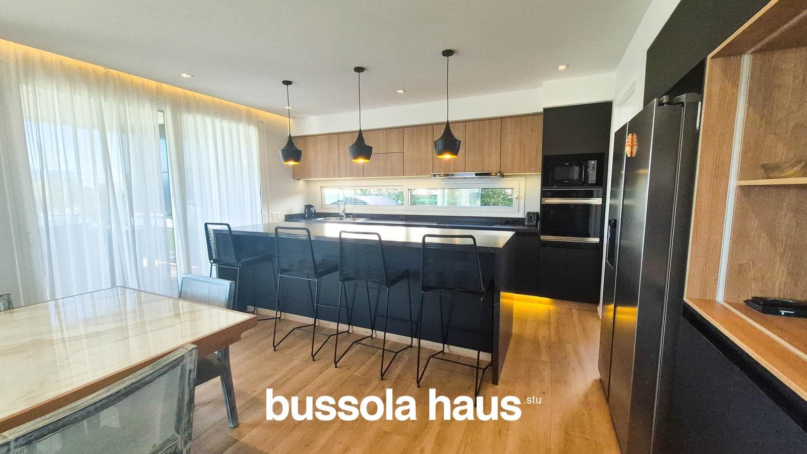 5-room lakefront house for sale in Costas Puertos Escobar