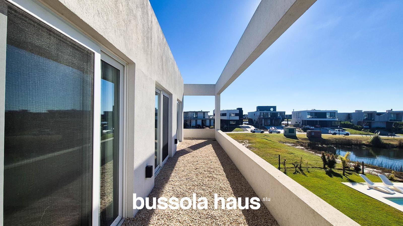 5-room lakefront house for sale in Costas Puertos Escobar