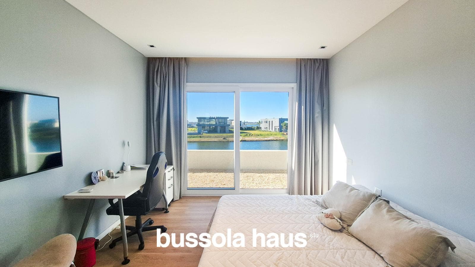 5-room lakefront house for sale in Costas Puertos Escobar