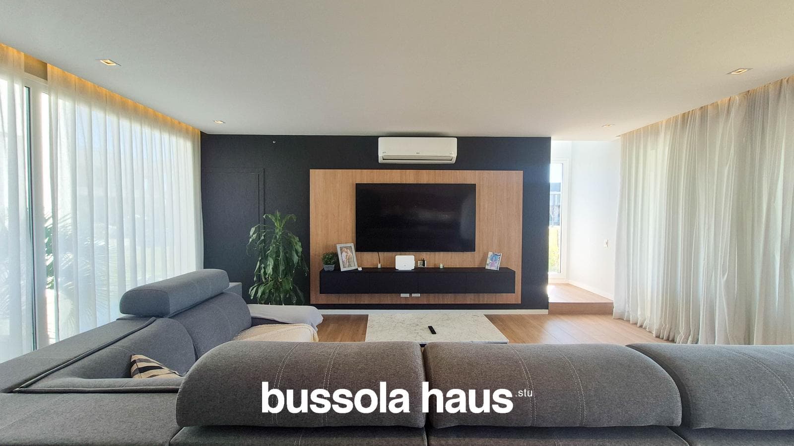 5-room lakefront house for sale in Costas Puertos Escobar