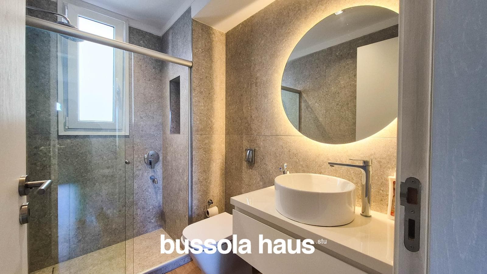 5-room lakefront house for sale in Costas Puertos Escobar