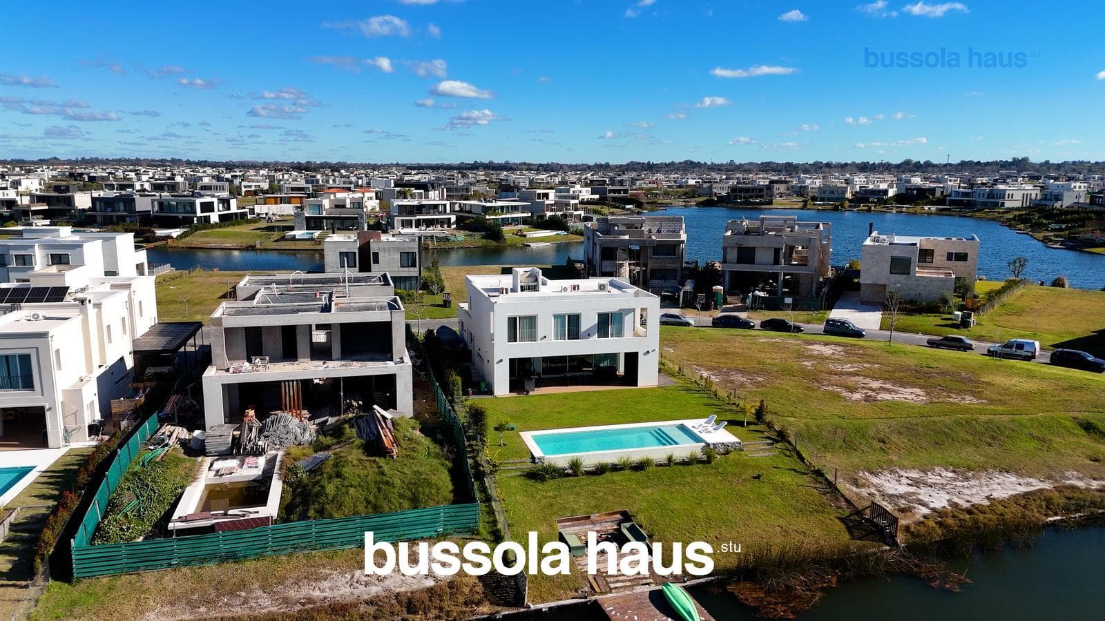 5-room lakefront house for sale in Costas Puertos Escobar