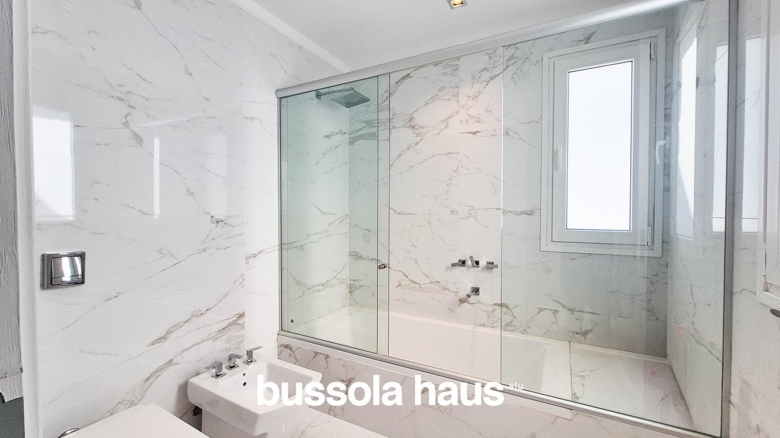 5-room lakefront house for sale in Costas Puertos Escobar