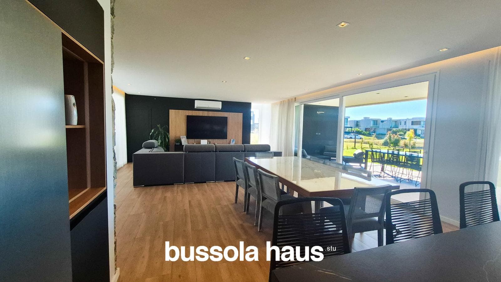 5-room lakefront house for sale in Costas Puertos Escobar