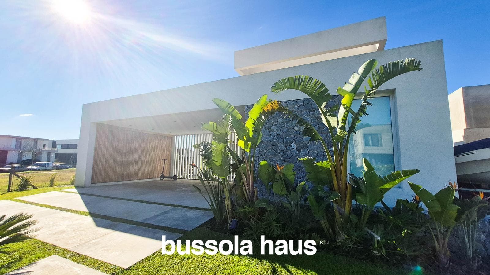 5-room lakefront house for sale in Costas Puertos Escobar