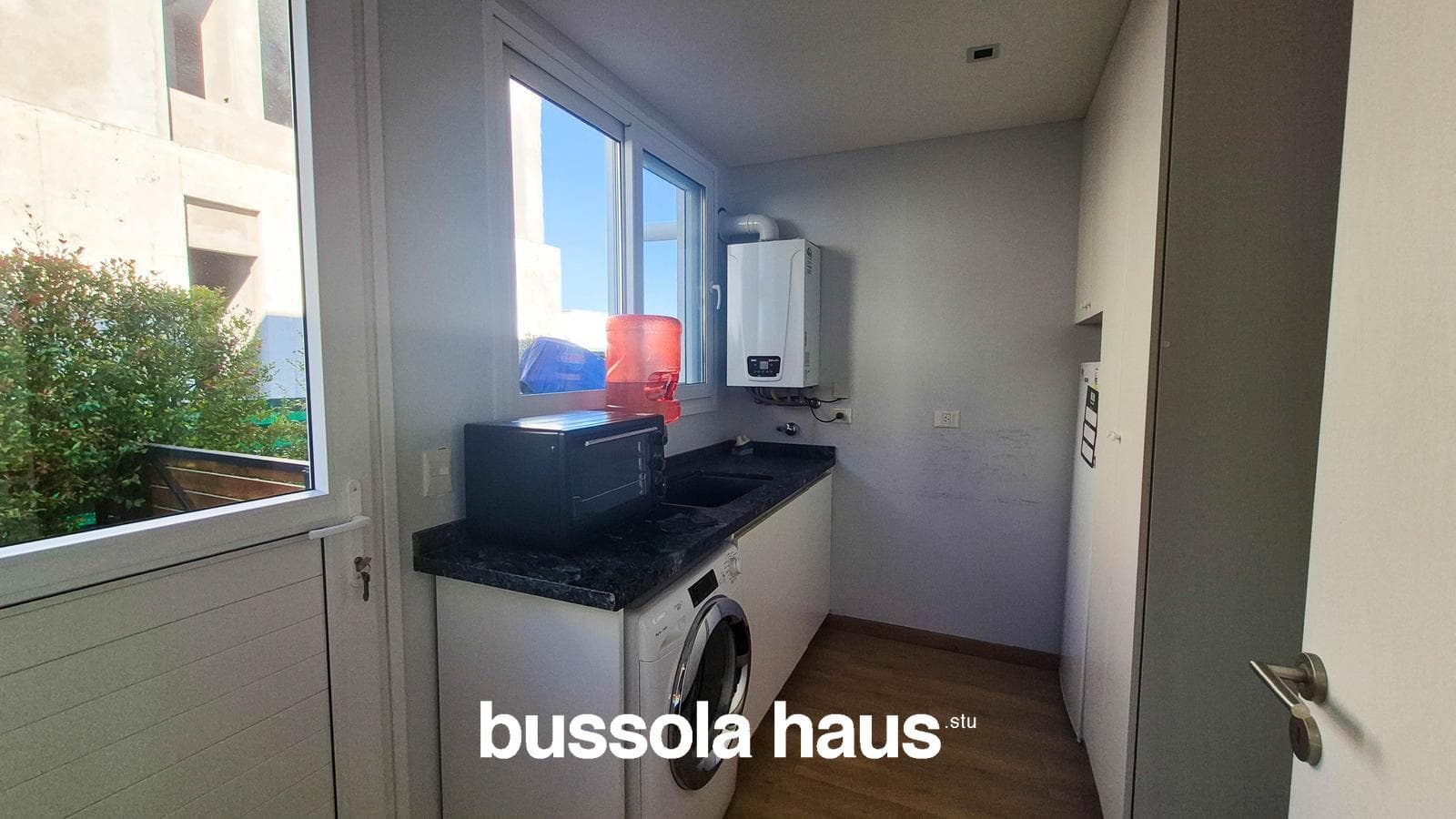 5-room lakefront house for sale in Costas Puertos Escobar