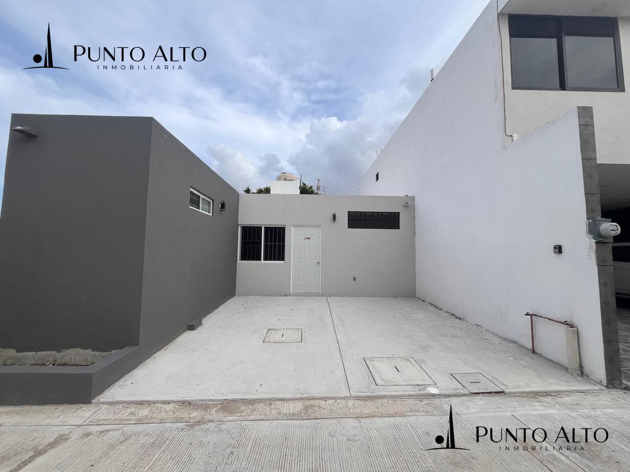 ONE-STORY HOUSE WITH A YARD FOR SALE IN THE LUNA LUNA NEIGHBORHOOD